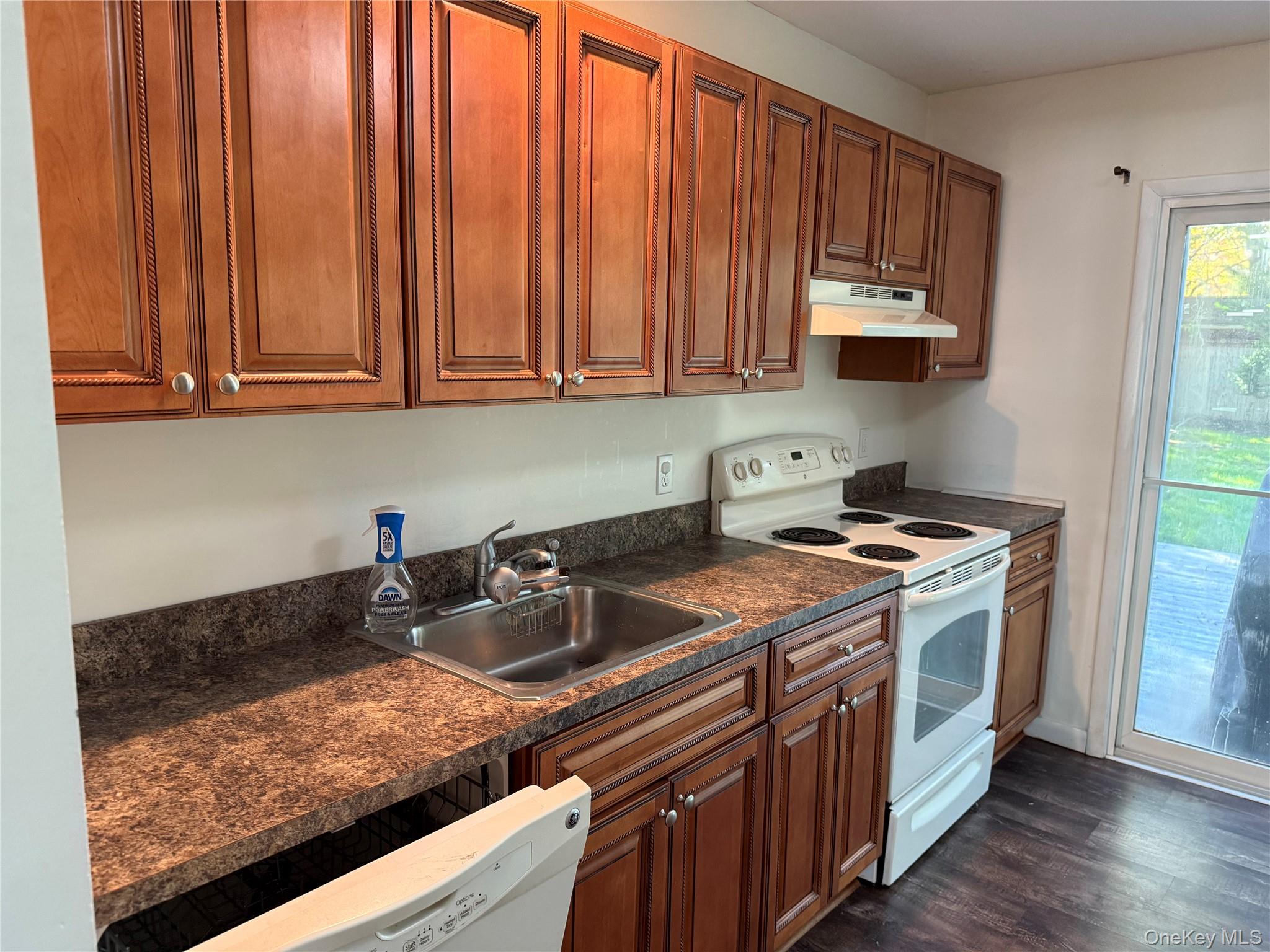 9 Stratford Road – For Rent photo 20