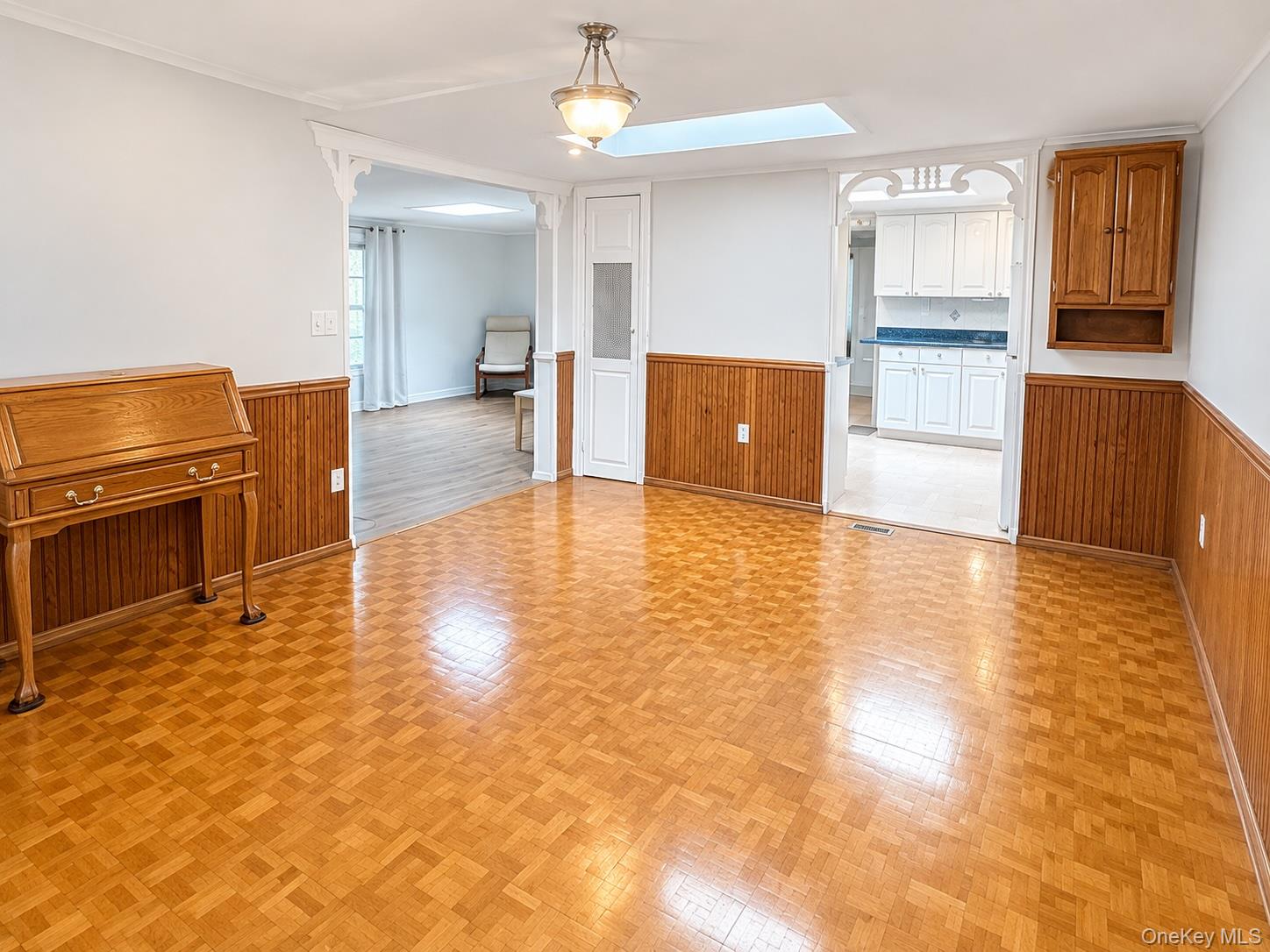 525 Riverleigh Avenue, Unit 102 photo 2