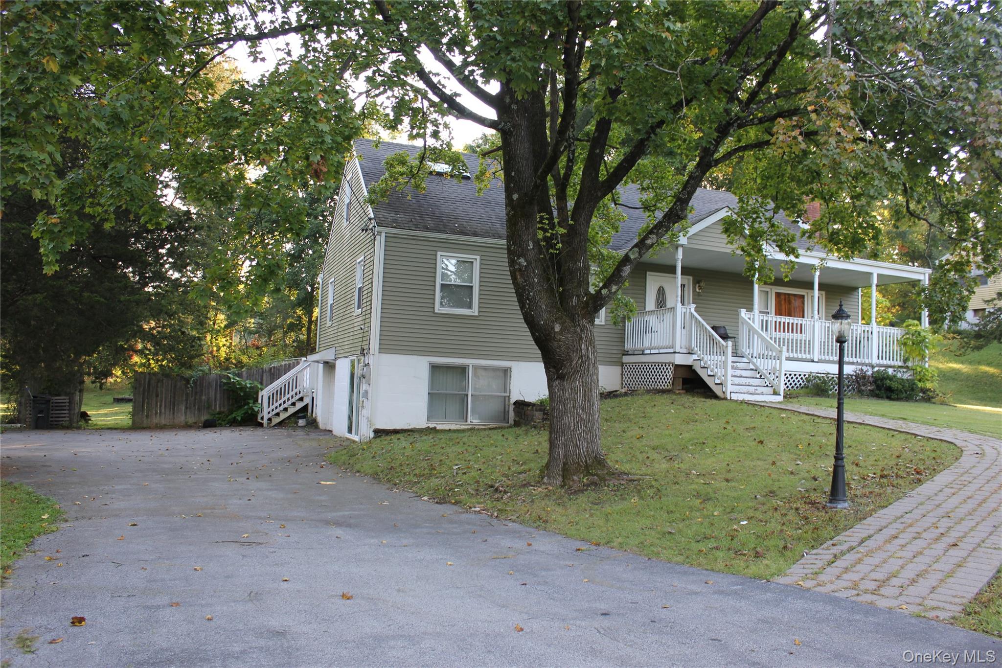 43 Laffin Lane – For Sale photo 3