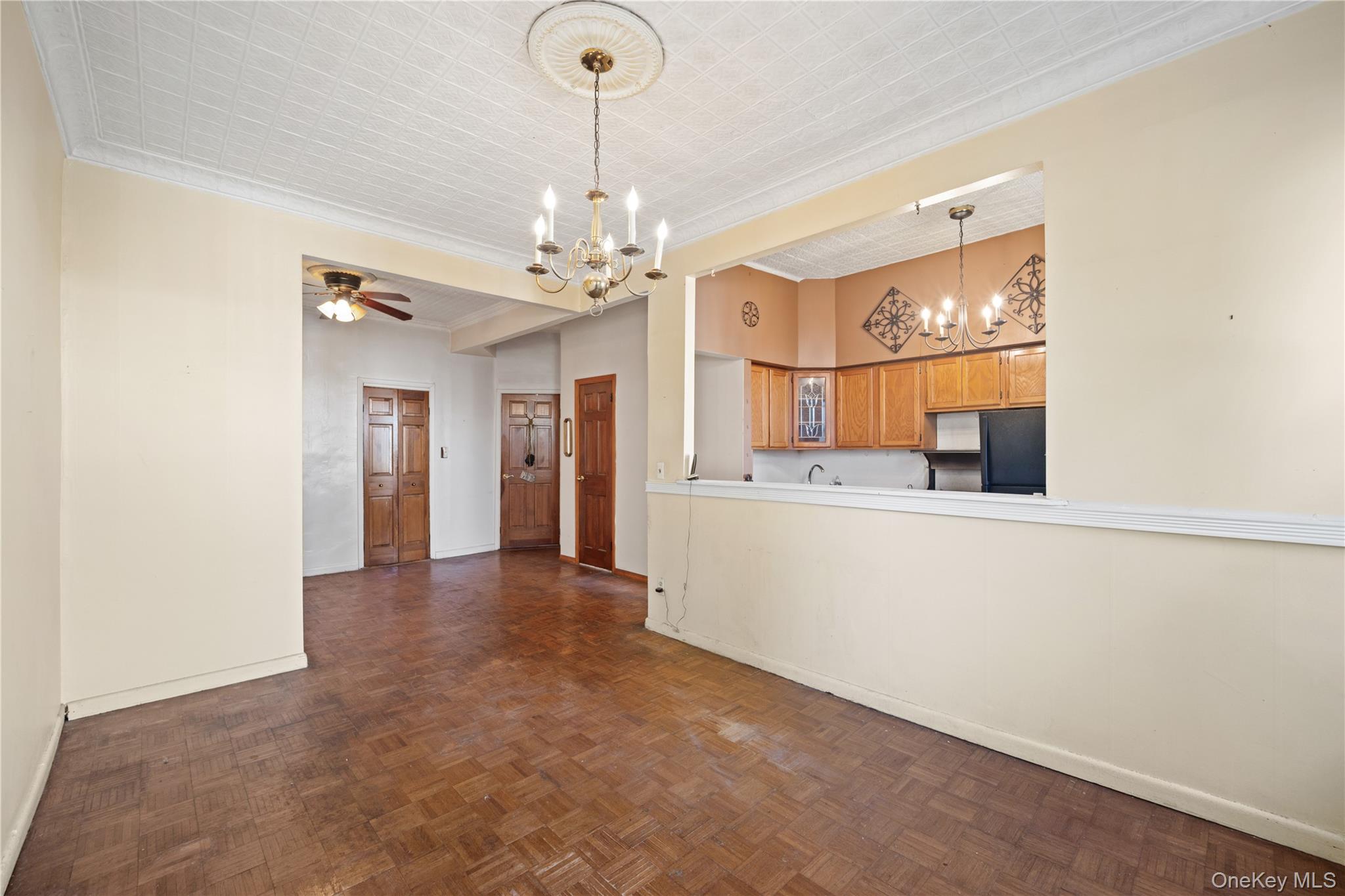 160 Diamond Street – For Sale photo 22