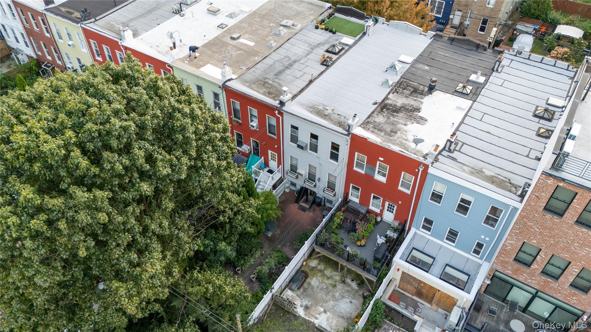 160 Diamond Street – For Sale photo 36