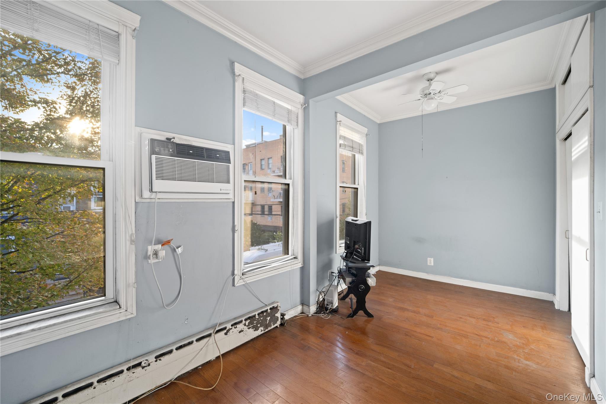 160 Diamond Street – For Sale photo 15