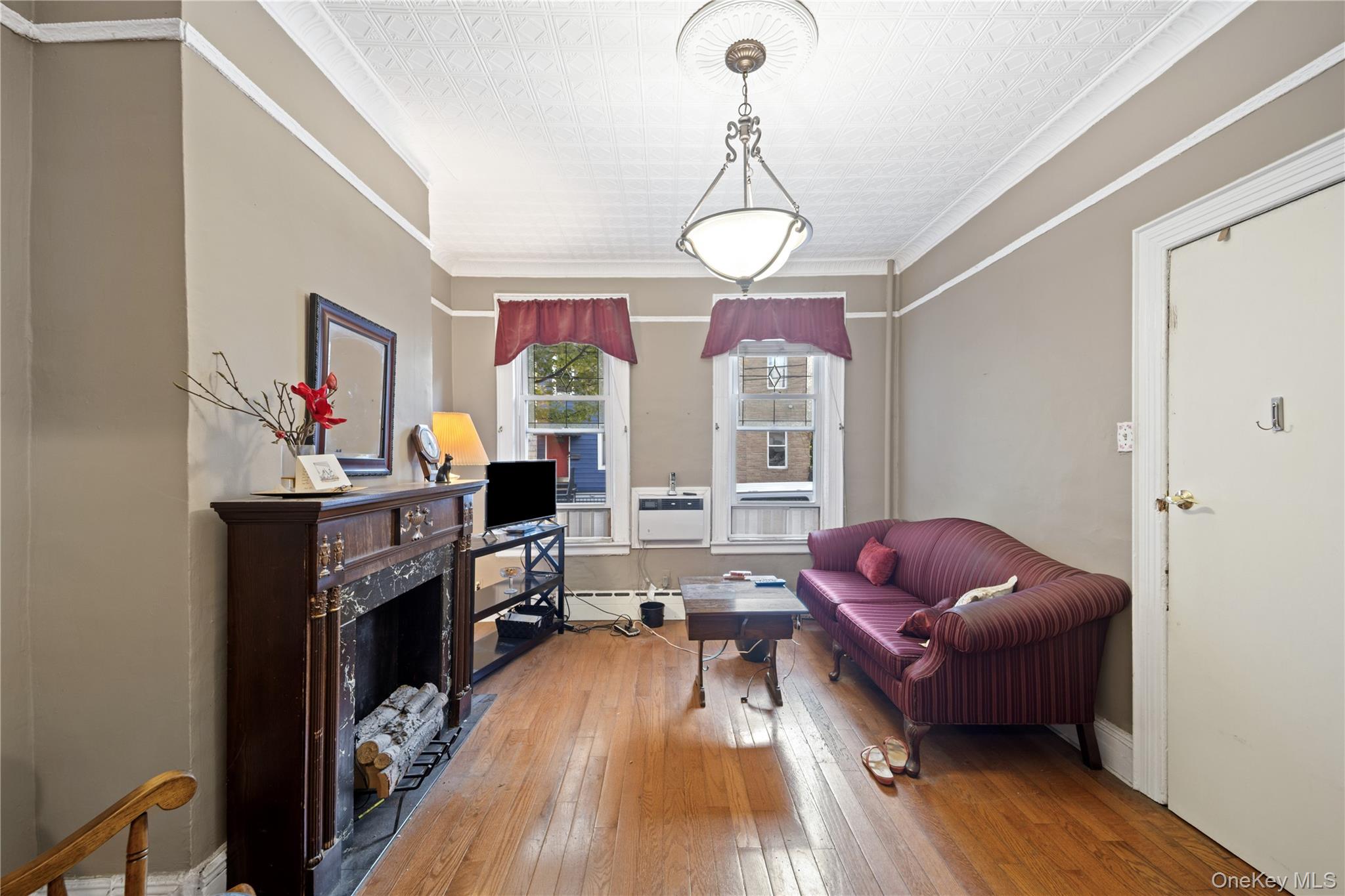 160 Diamond Street – For Sale photo 9