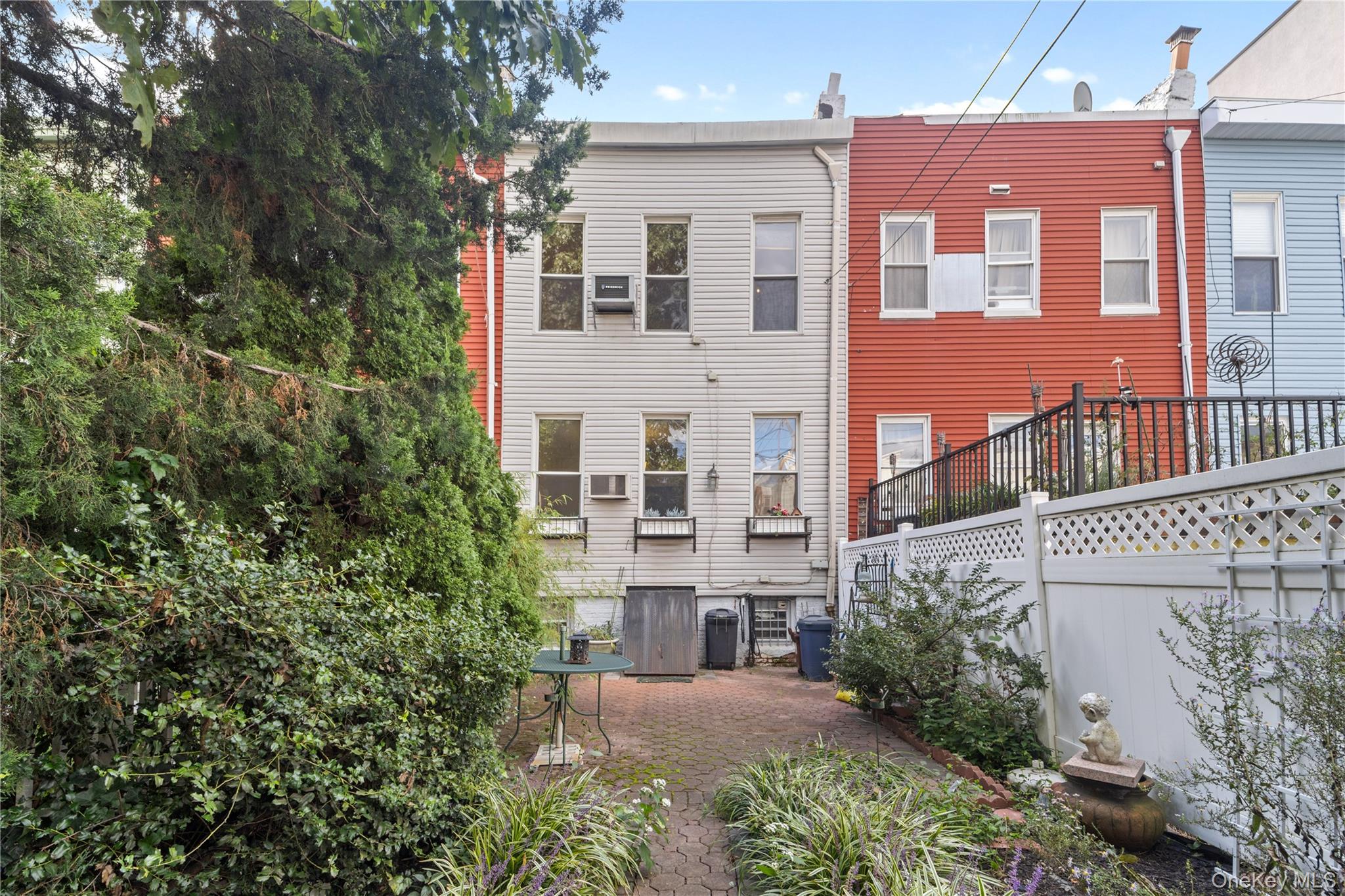 160 Diamond Street – For Sale photo 27