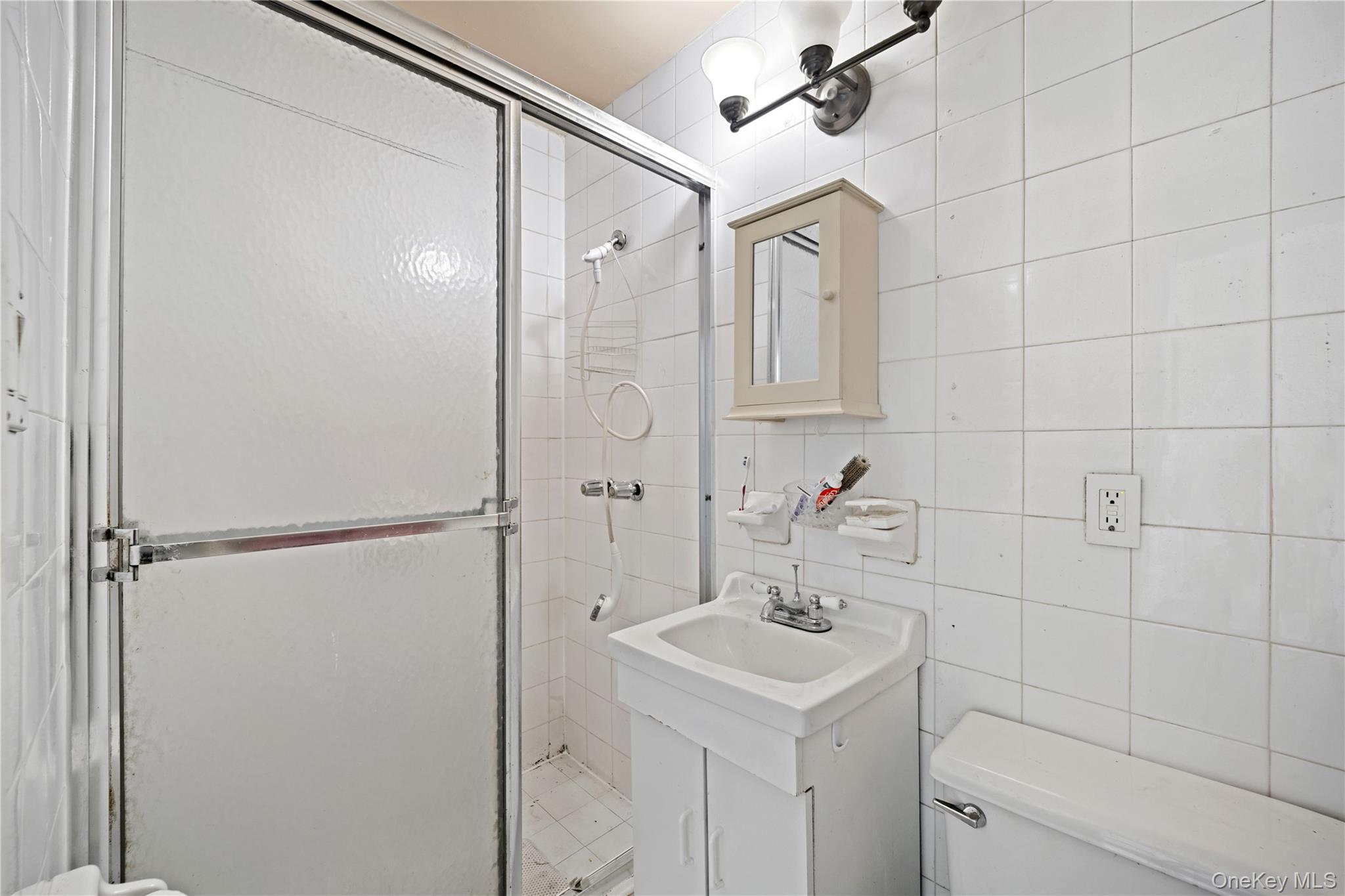 160 Diamond Street – For Sale photo 16