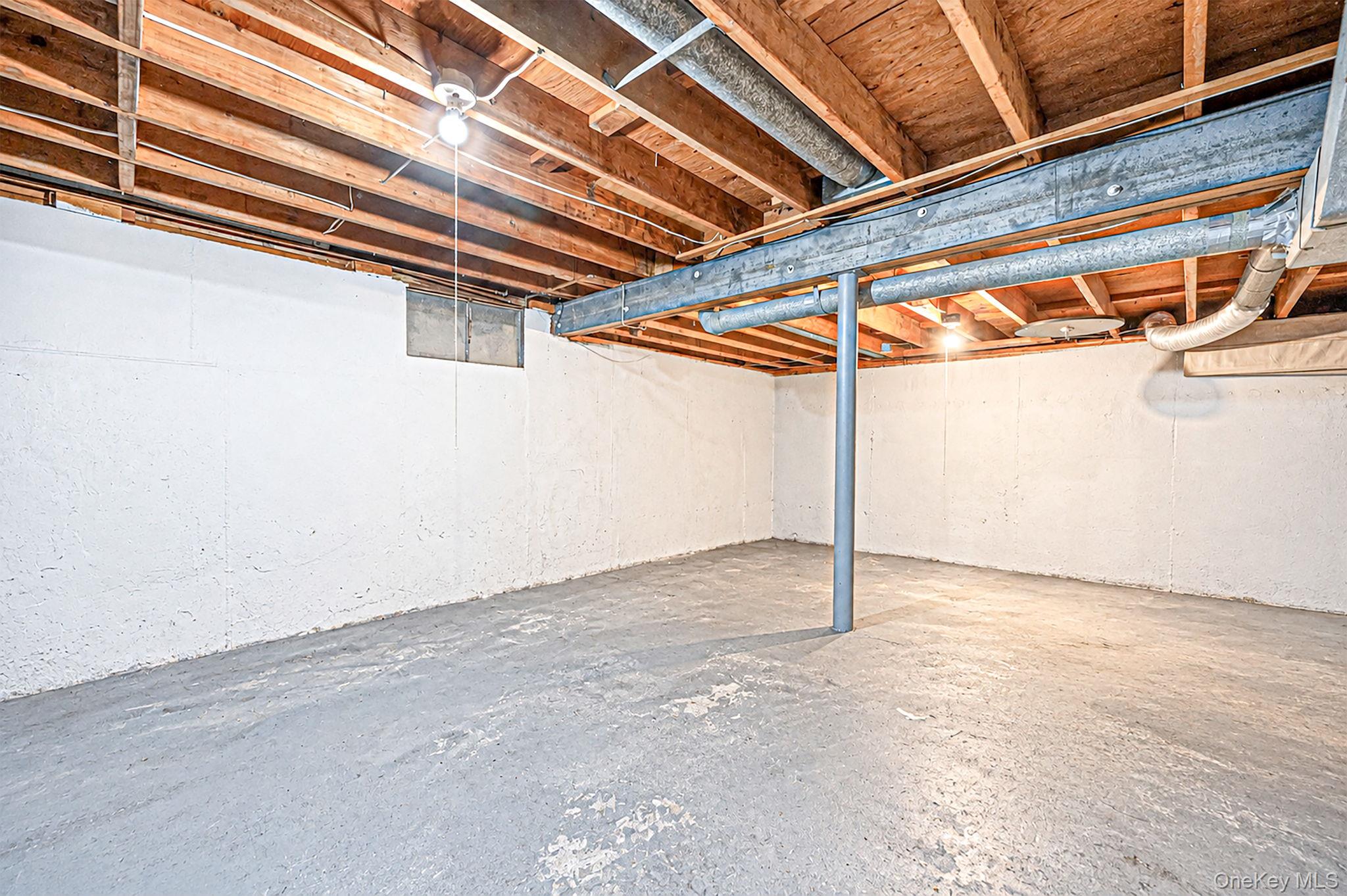 1400 Wave Avenue – For Sale photo 24