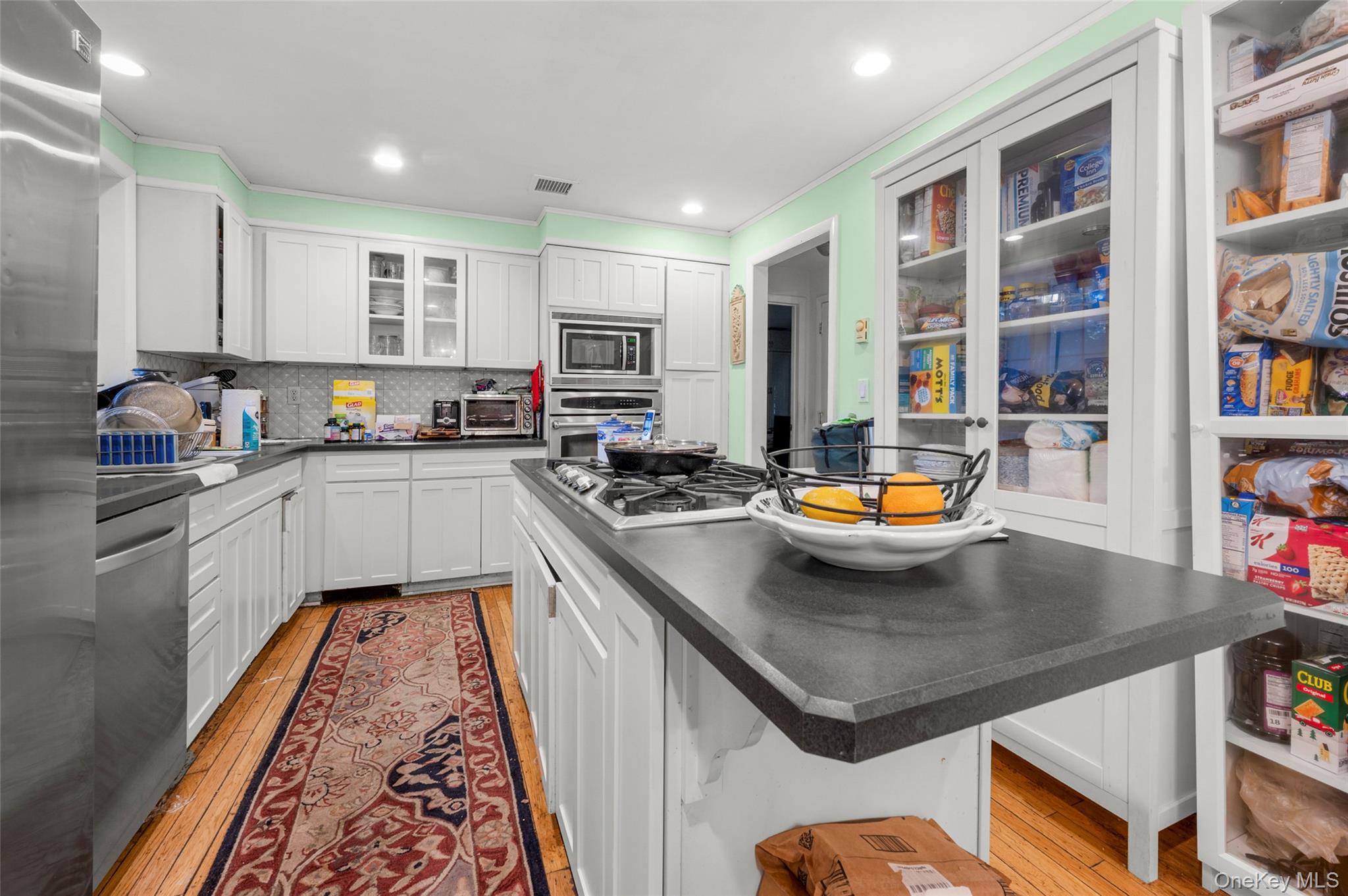 1121 North Street – For Sale photo 2