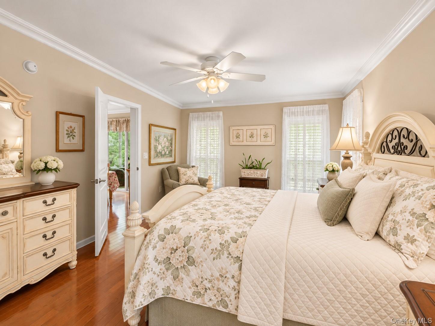 1661 Old Country Road, Unit 560 photo 13
