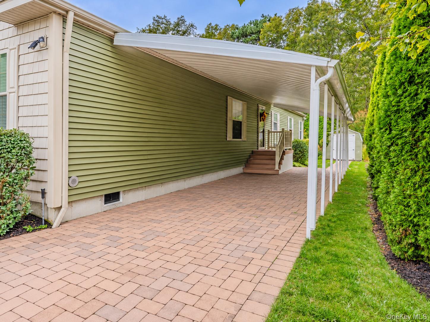 1661 Old Country Road, Unit 560 photo 31