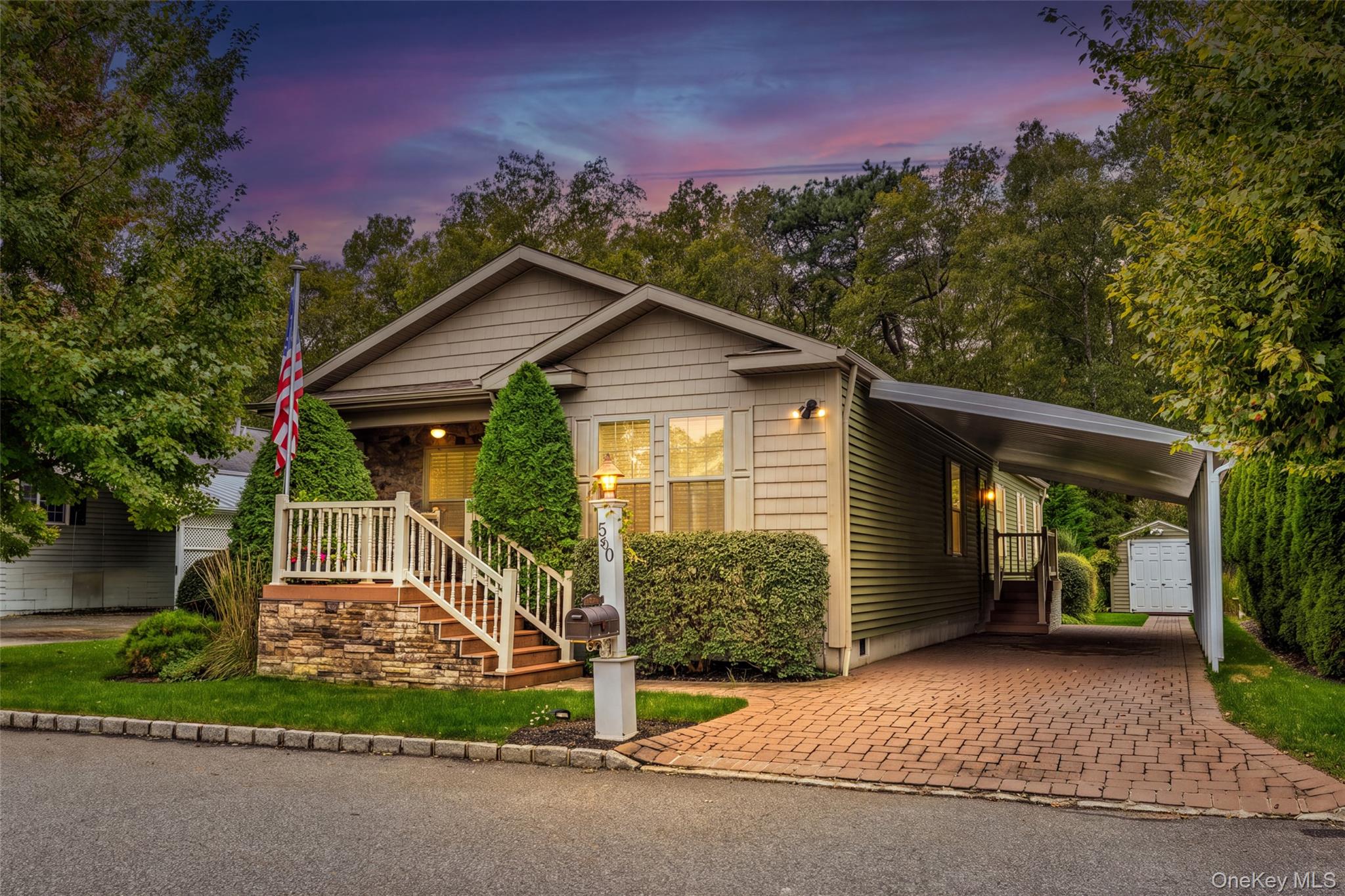 1661 Old Country Road, Unit 560 photo 2