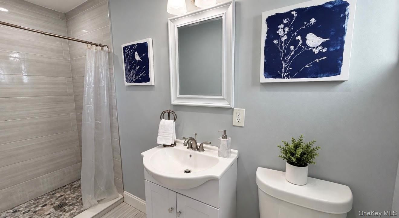 22 5th Avenue – For Sale photo 14