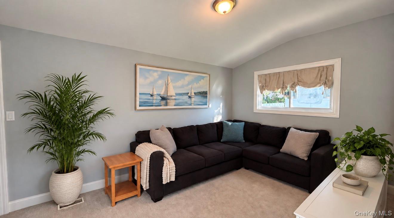 22 5th Avenue – For Sale photo 10