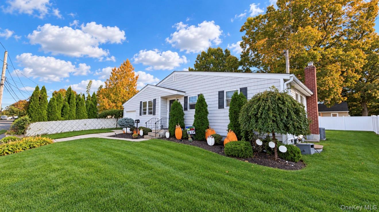 22 5th Avenue – For Sale photo 3