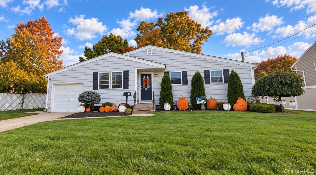 22 5th Avenue – For Sale