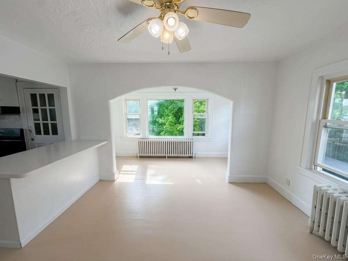 122 Greenvale Avenue, Unit Apt #2 photo 7