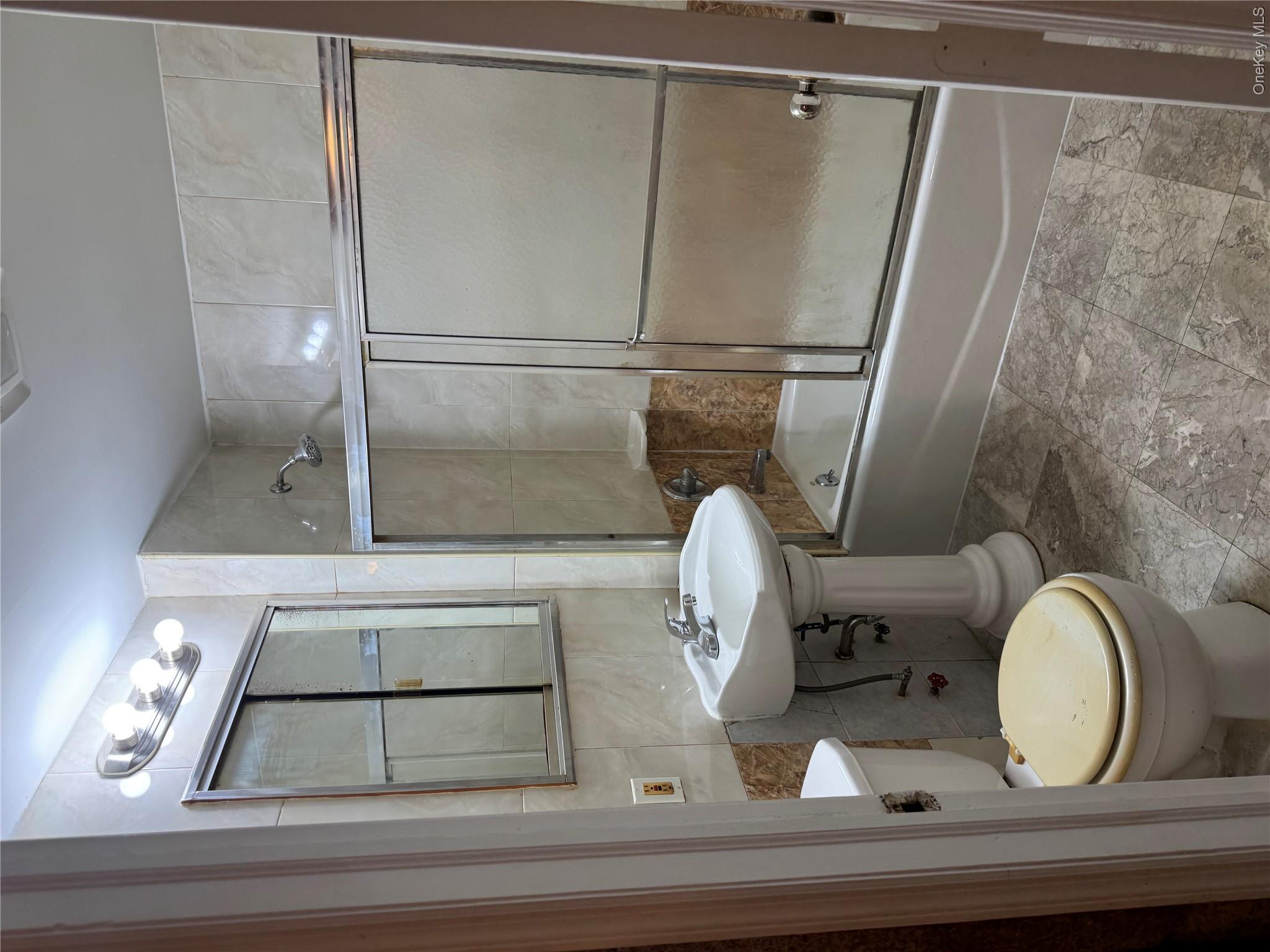 13237 Pople Avenue, Unit 1A photo 2
