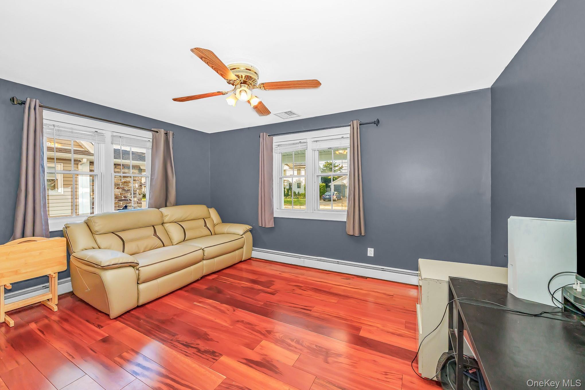 209 Claxton Avenue – For Sale photo 9