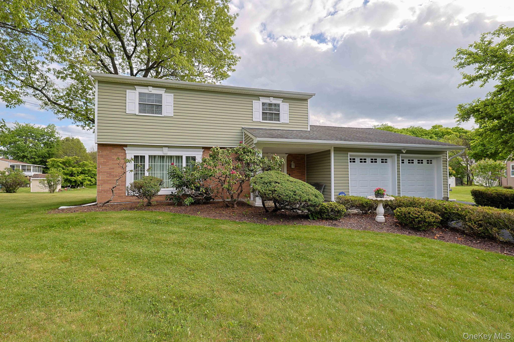 7 San Giacomo Drive – For Sale photo 3