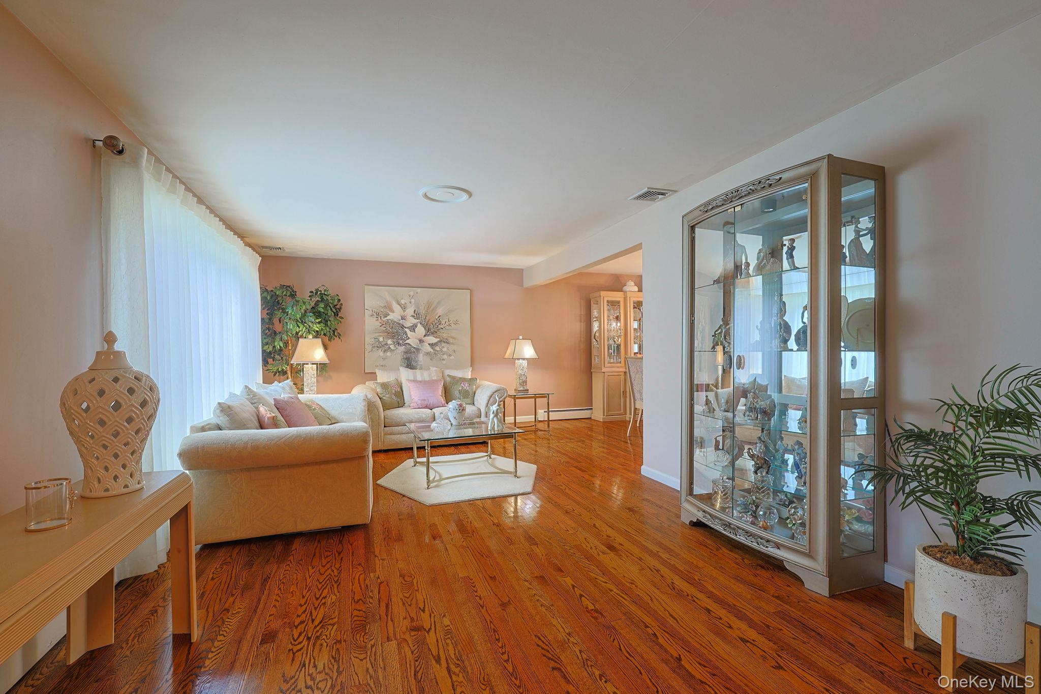 7 San Giacomo Drive – For Sale photo 6