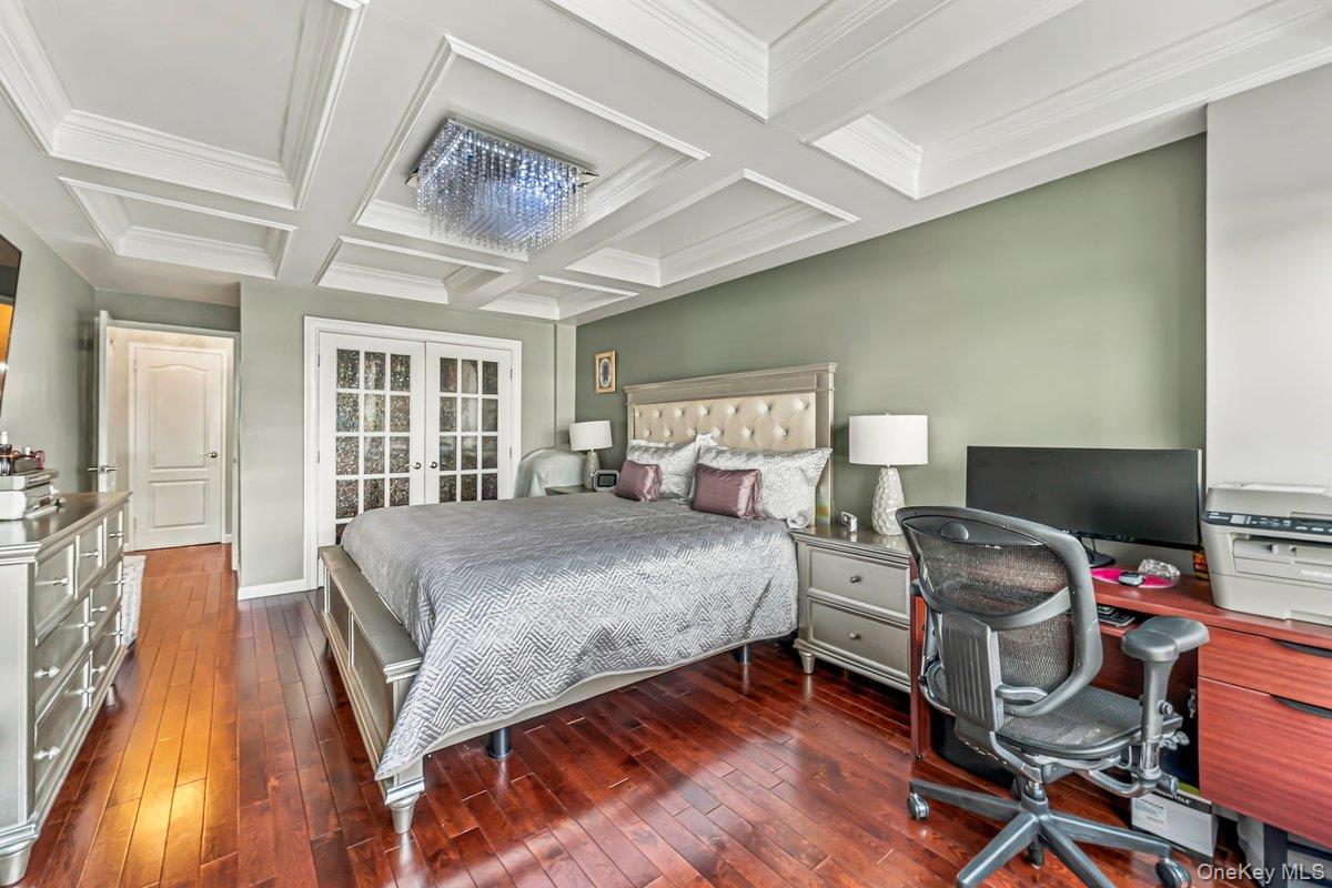 166-25 Powells Cove Boulevard, Unit 4L photo 20