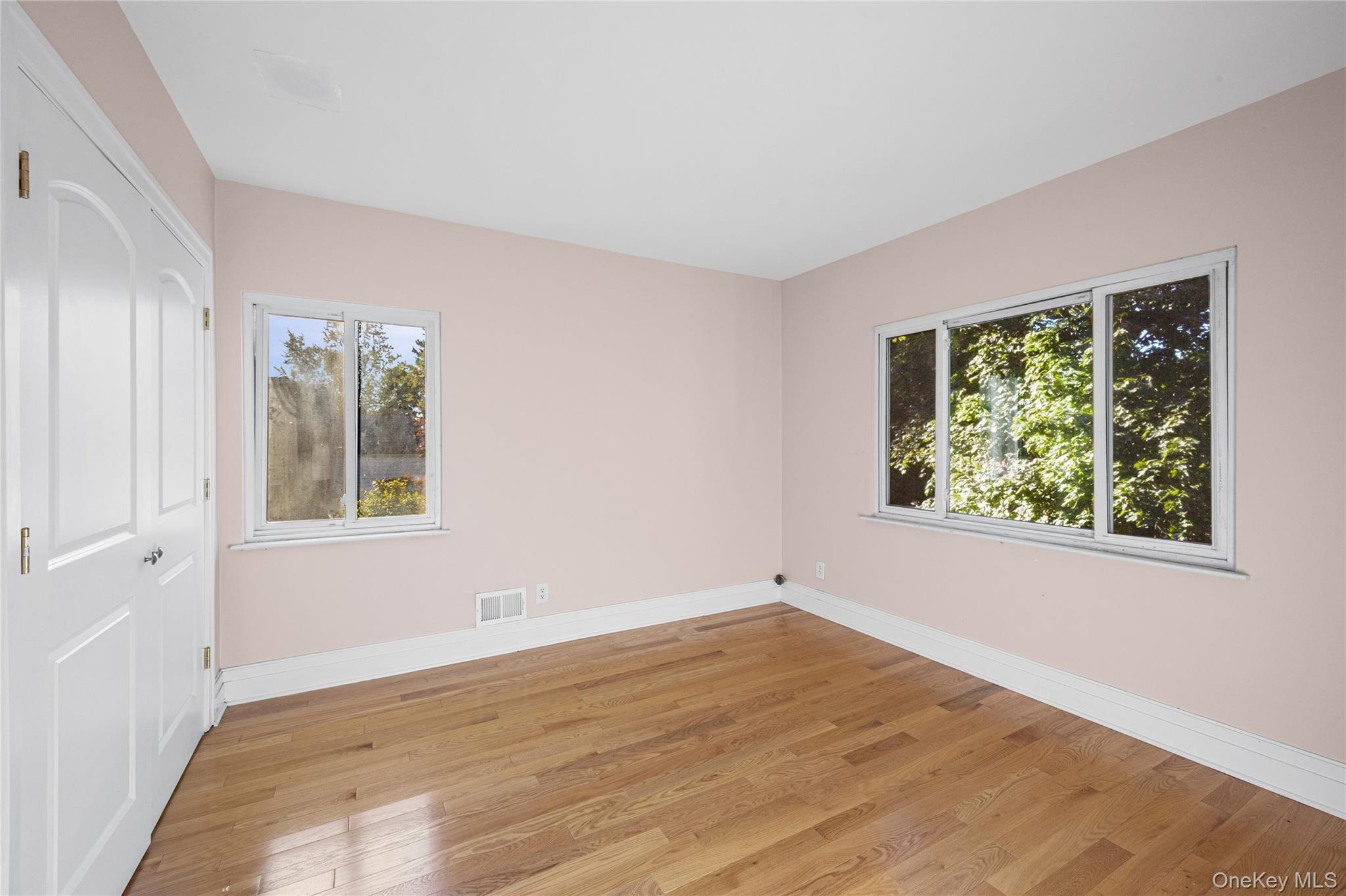 21 Oxford Boulevard – For Sale photo 18