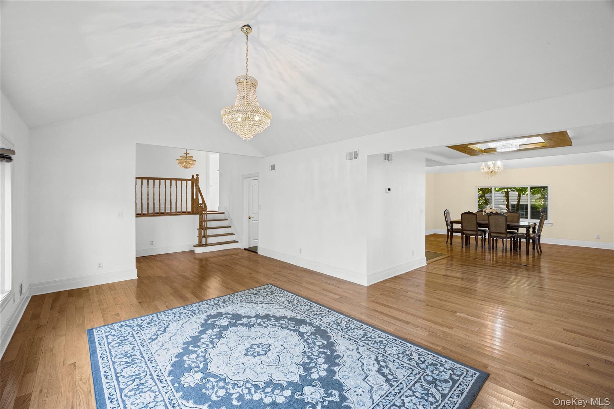 21 Oxford Boulevard – For Sale photo 6