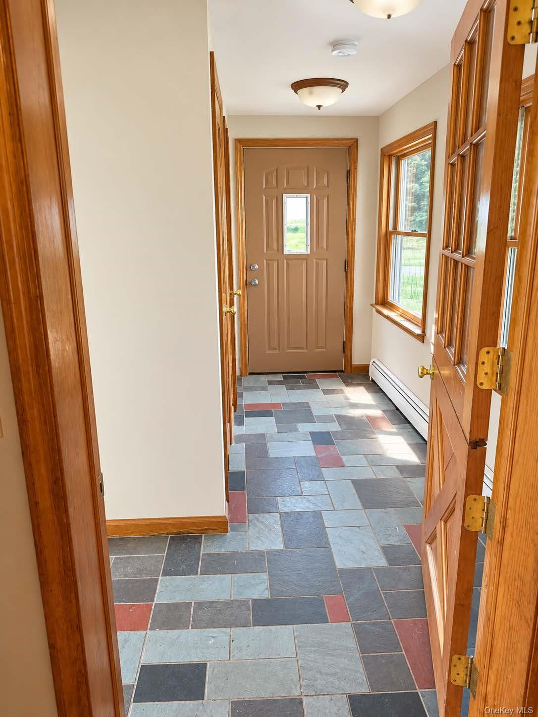 92 Crum Elbow Road – For Rent photo 11