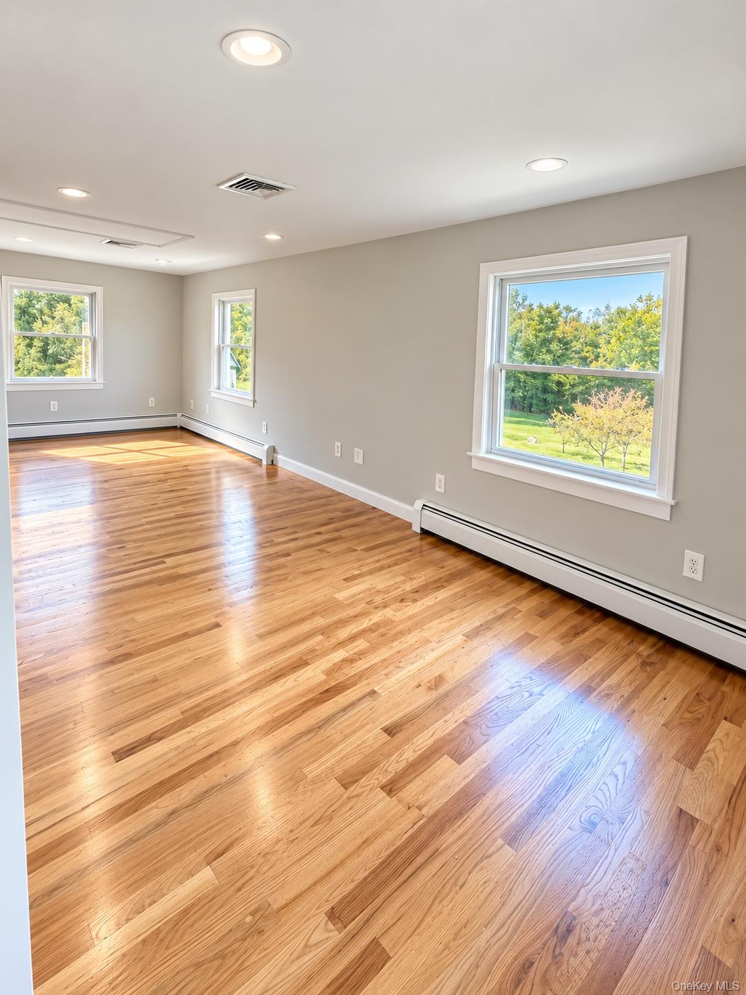 92 Crum Elbow Road – For Rent photo 19