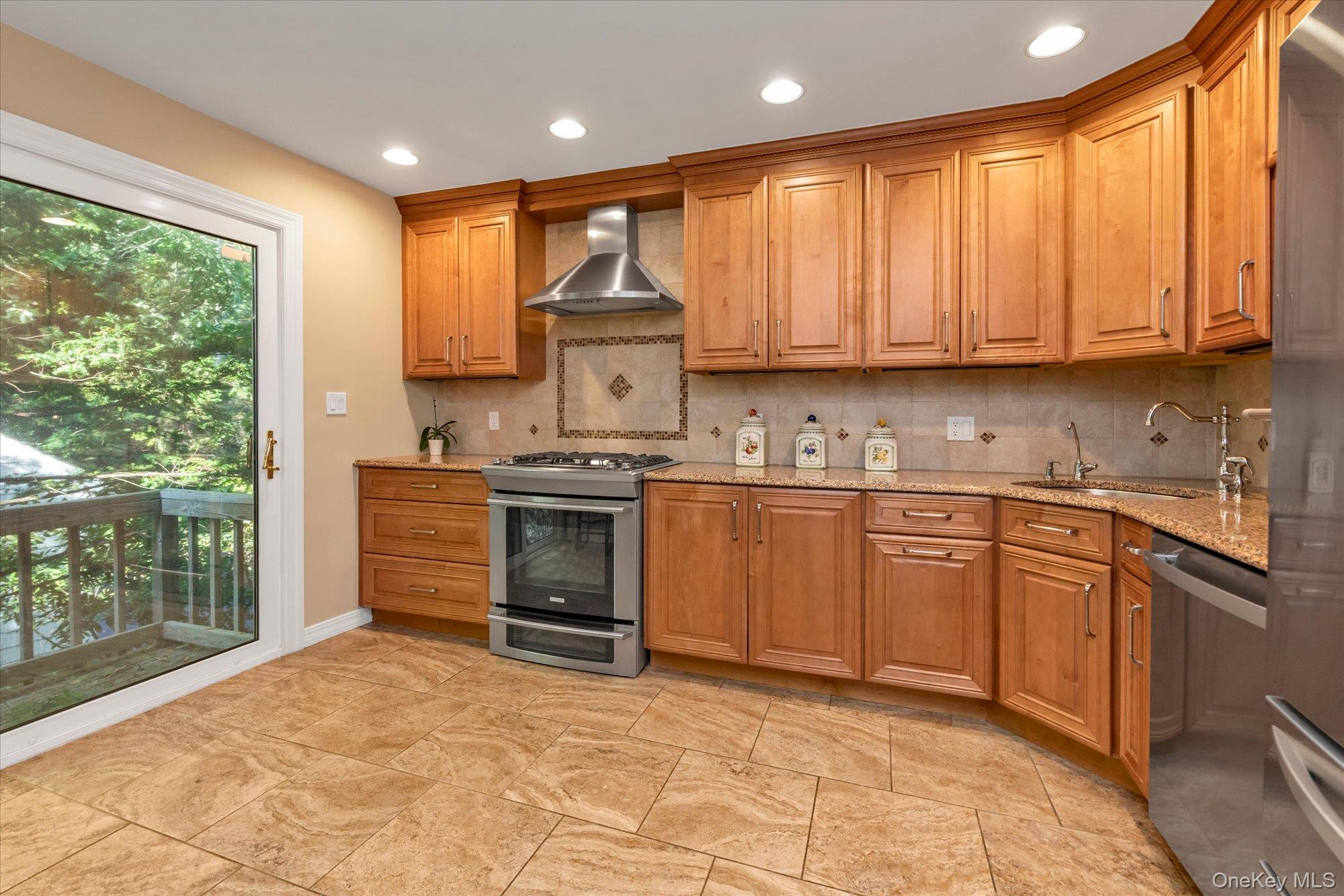 24 Summit Road – For Sale photo 6