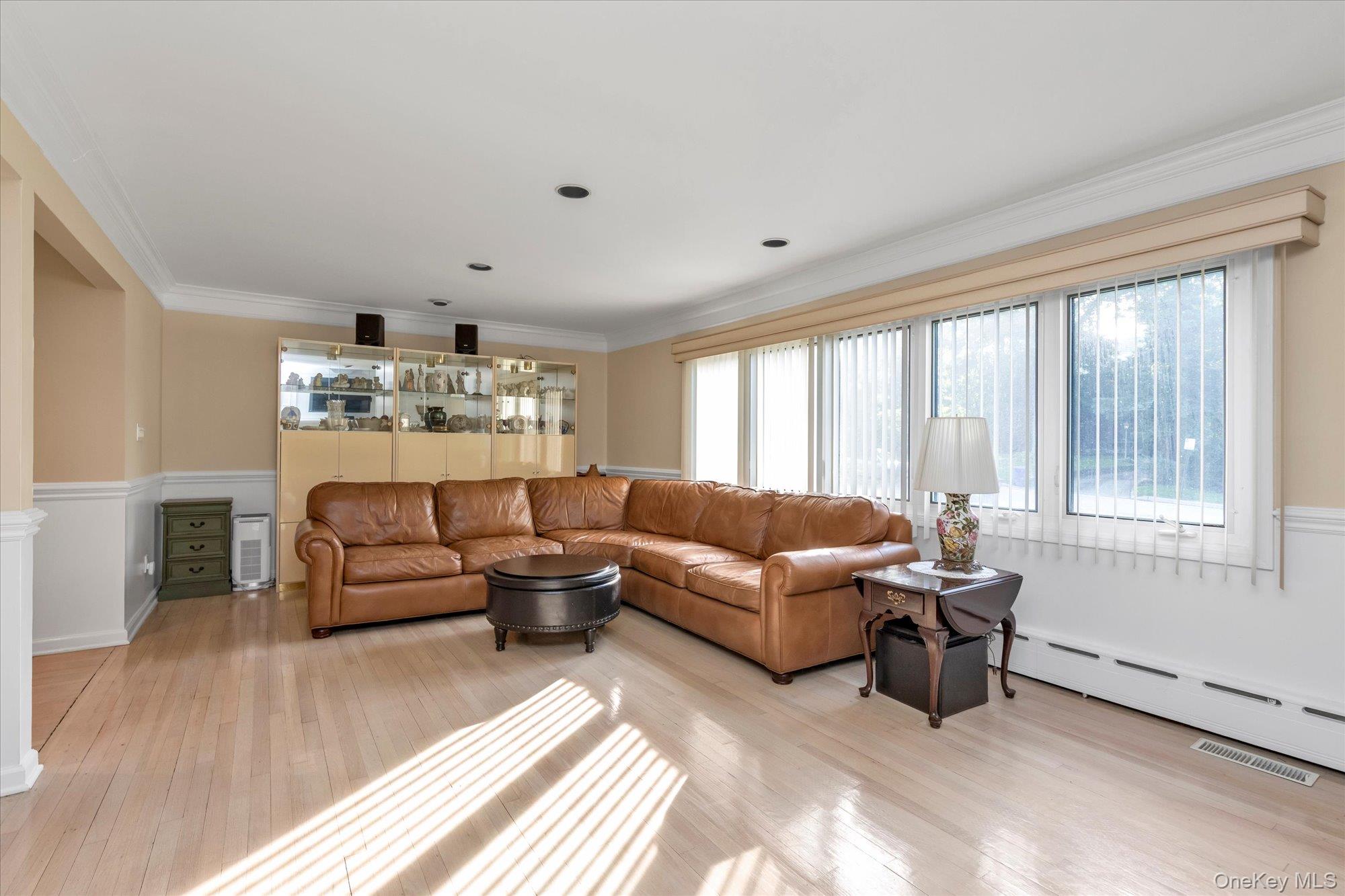 24 Summit Road – For Sale photo 3