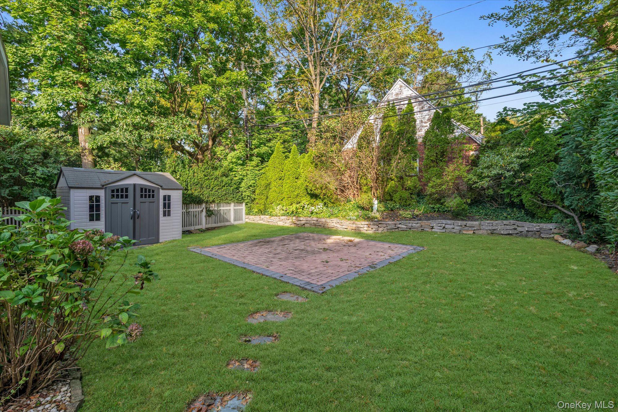24 Summit Road – For Sale photo 22