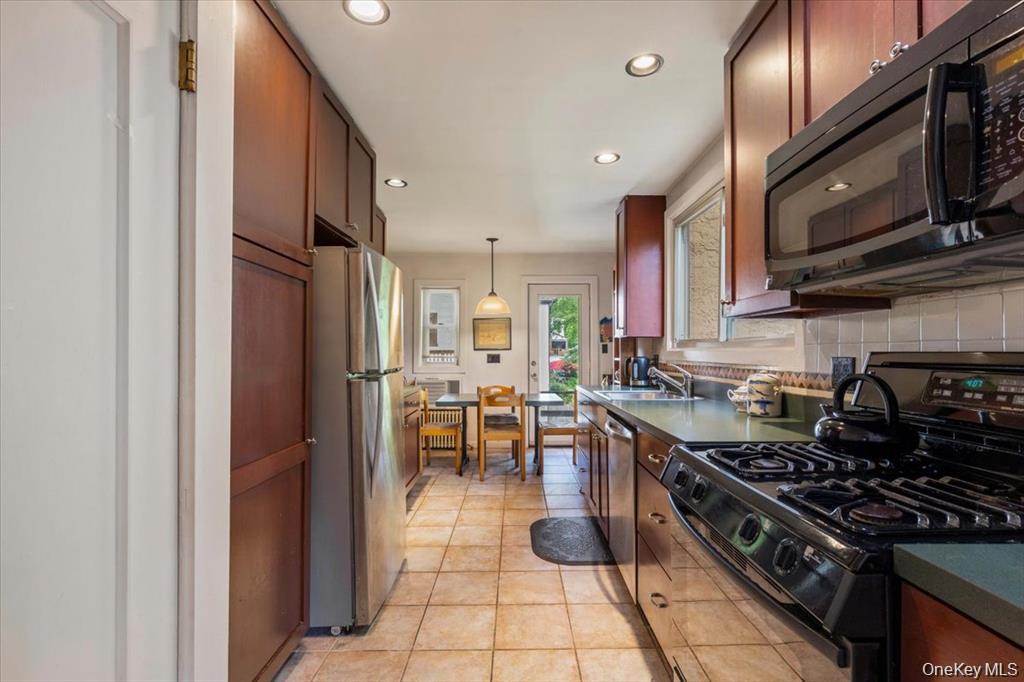 97 Mountain Avenue – For Sale photo 6