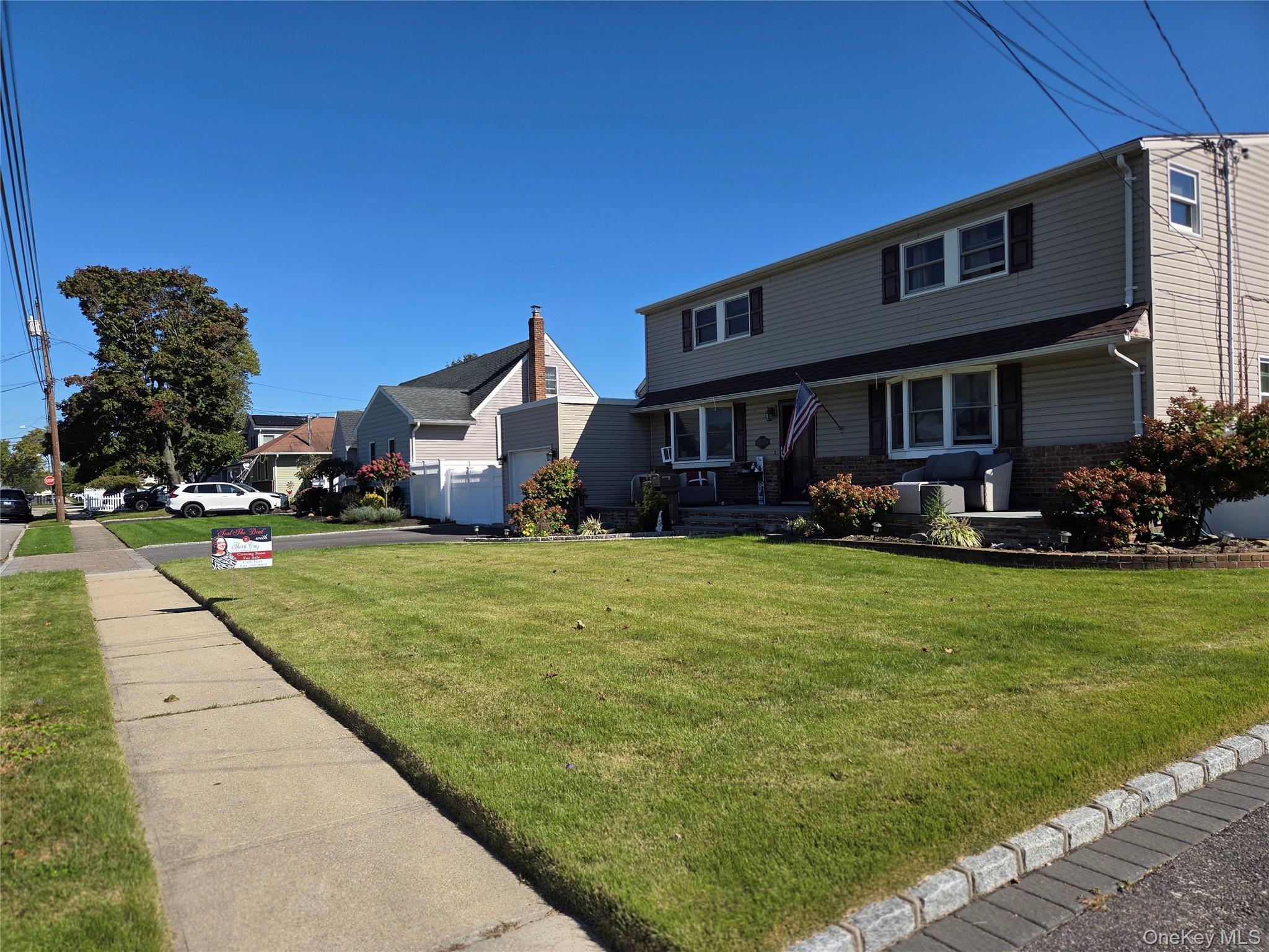 609 Alwick Avenue – For Sale photo 2