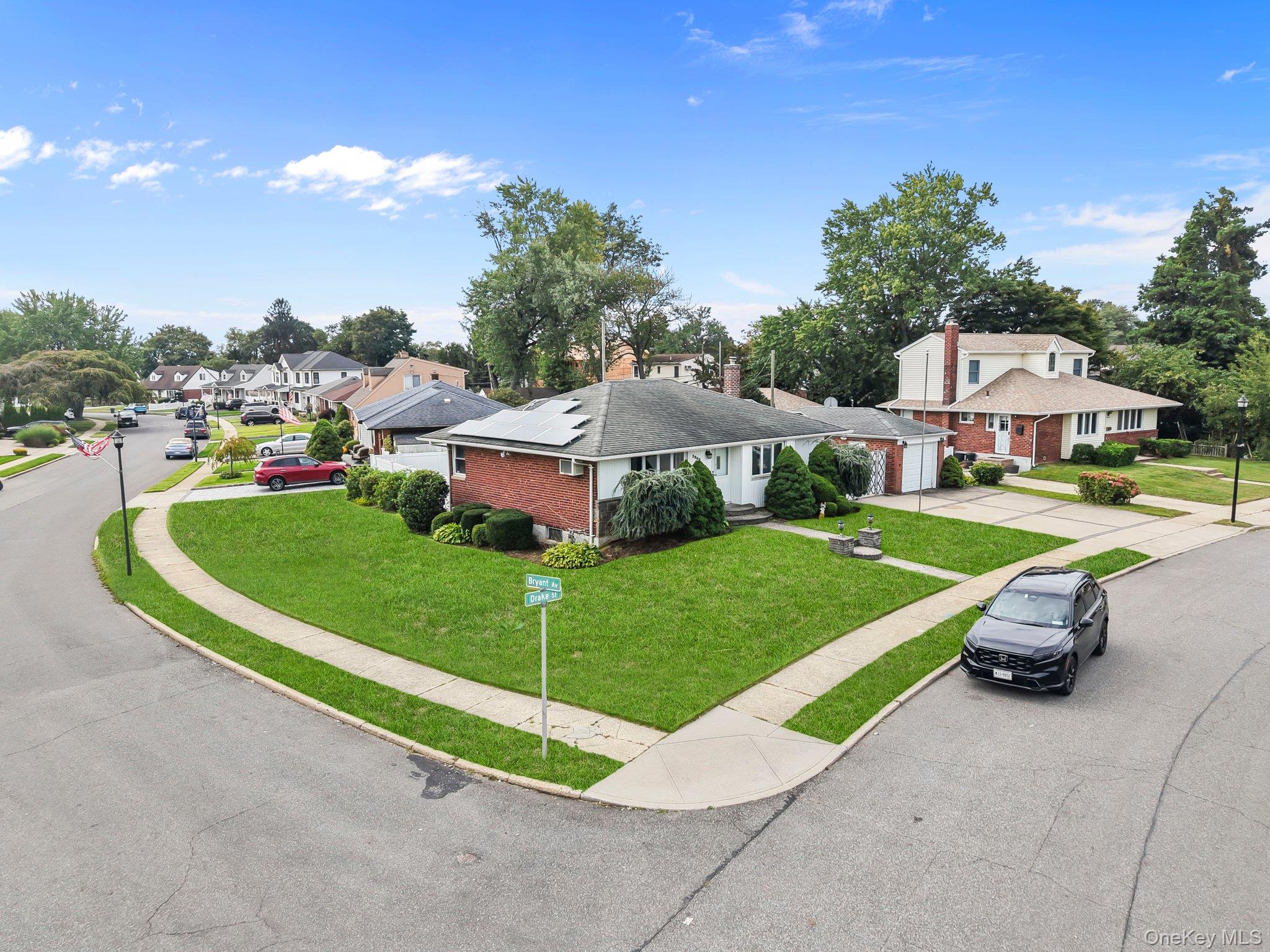 3866 Drake Street – For Sale photo 44