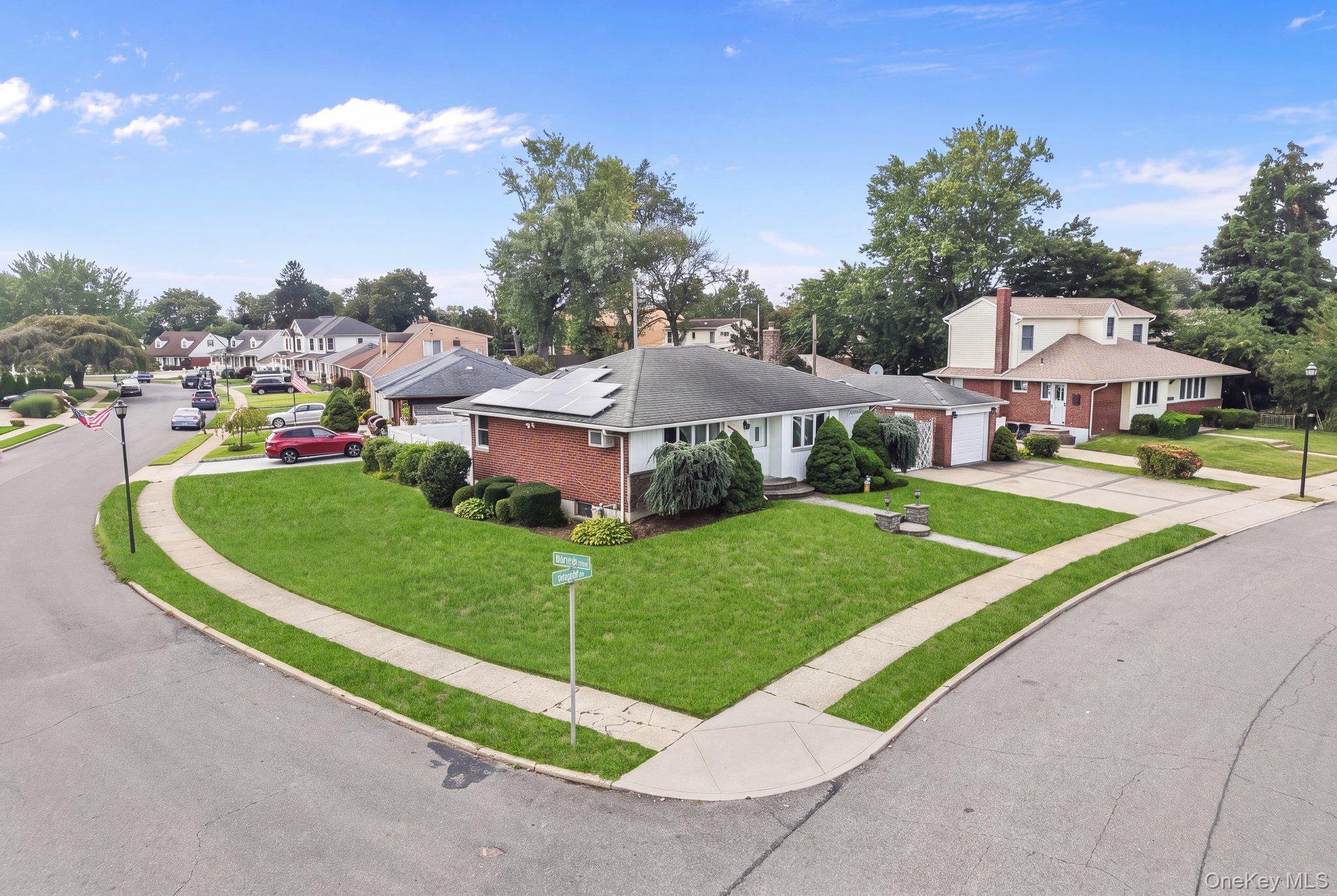 3866 Drake Street – For Sale photo 30