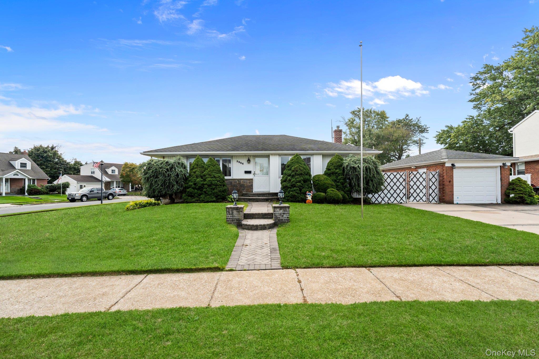 3866 Drake Street – For Sale photo 8