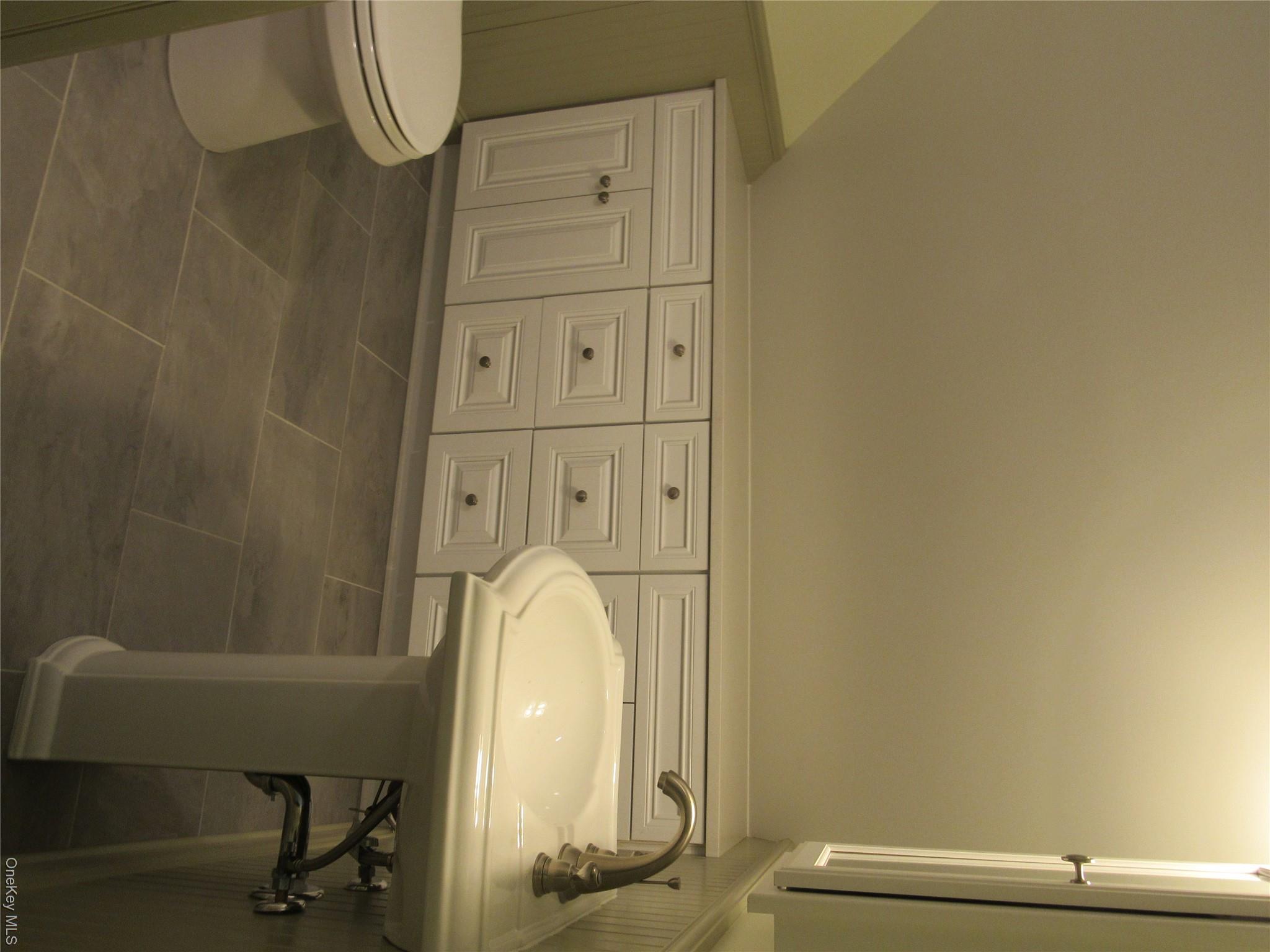 193 Stony Bar Road, Unit Apt 1 photo 12