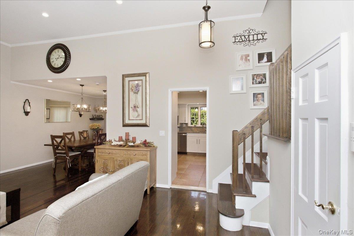 840 Carolyn Court – For Sale photo 5