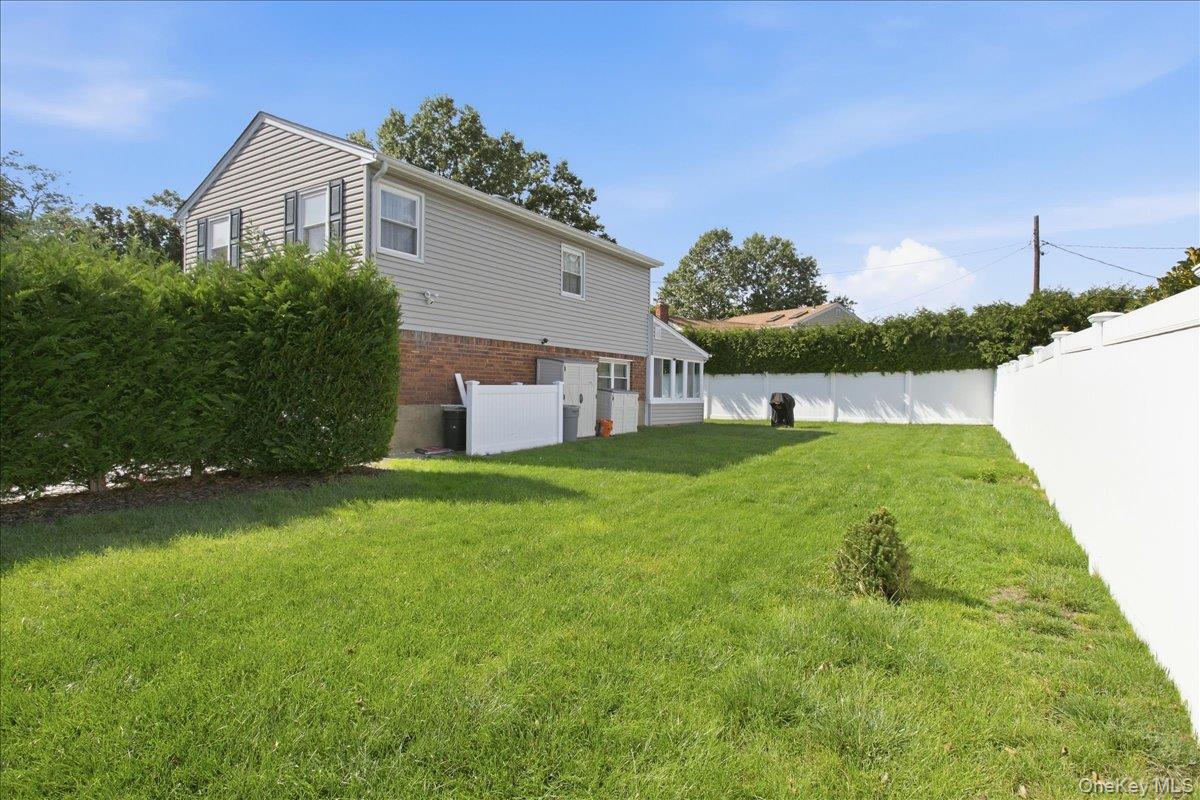 840 Carolyn Court – For Sale photo 28