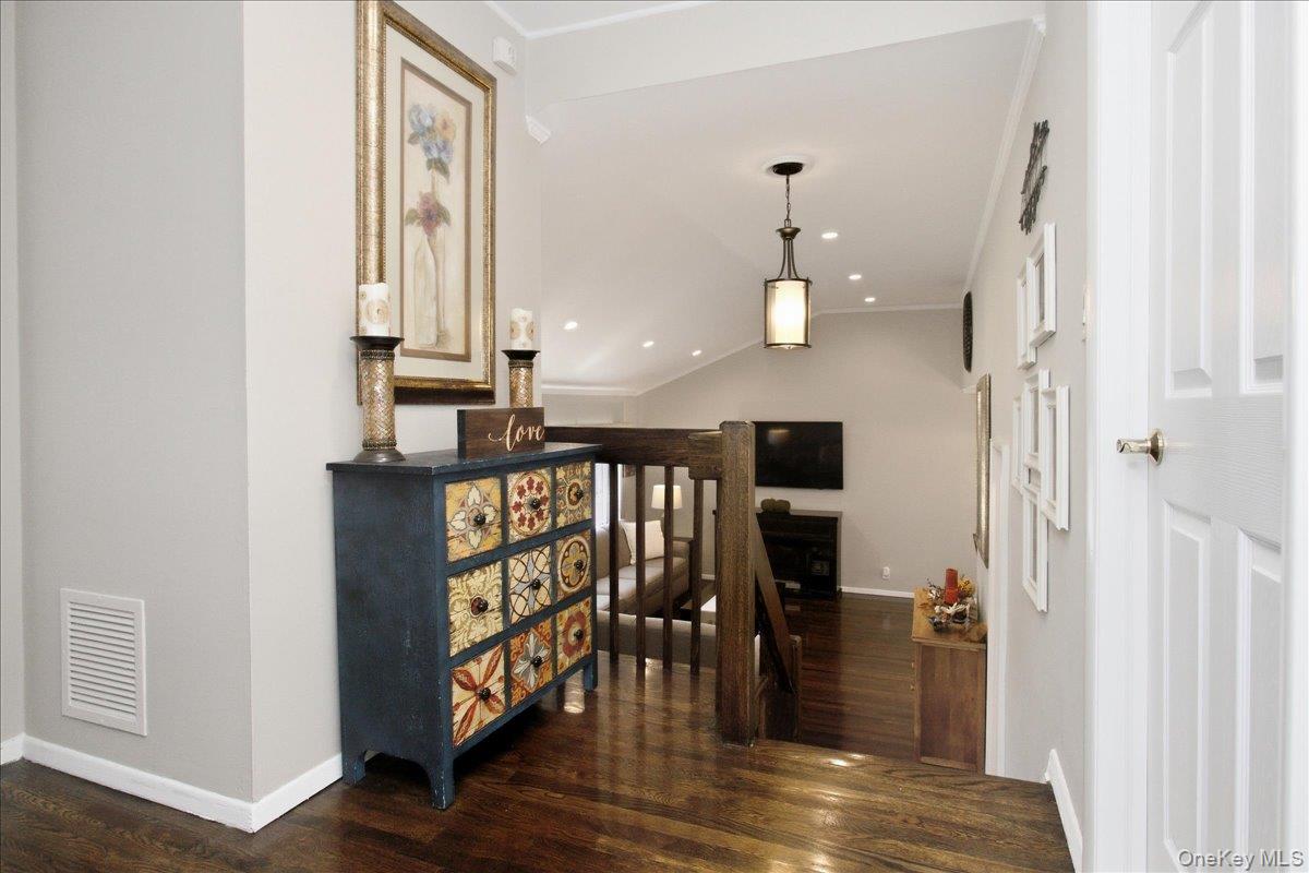 840 Carolyn Court – For Sale photo 11
