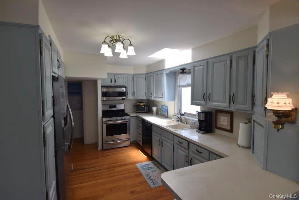 36 Trenton Avenue – For Rent photo 3