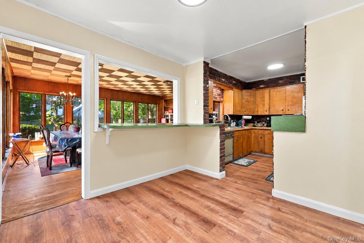 201 Hempstead Avenue – For Sale photo 7