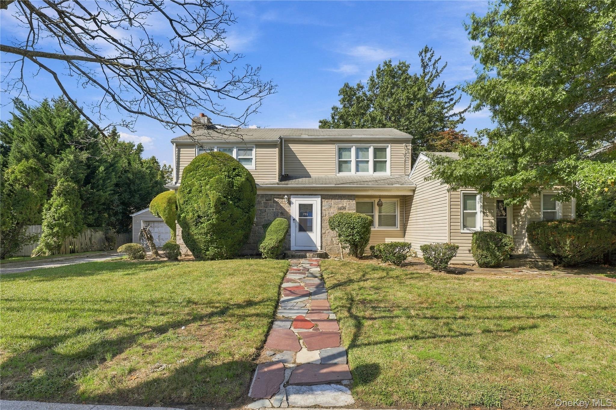 201 Hempstead Avenue – For Sale
