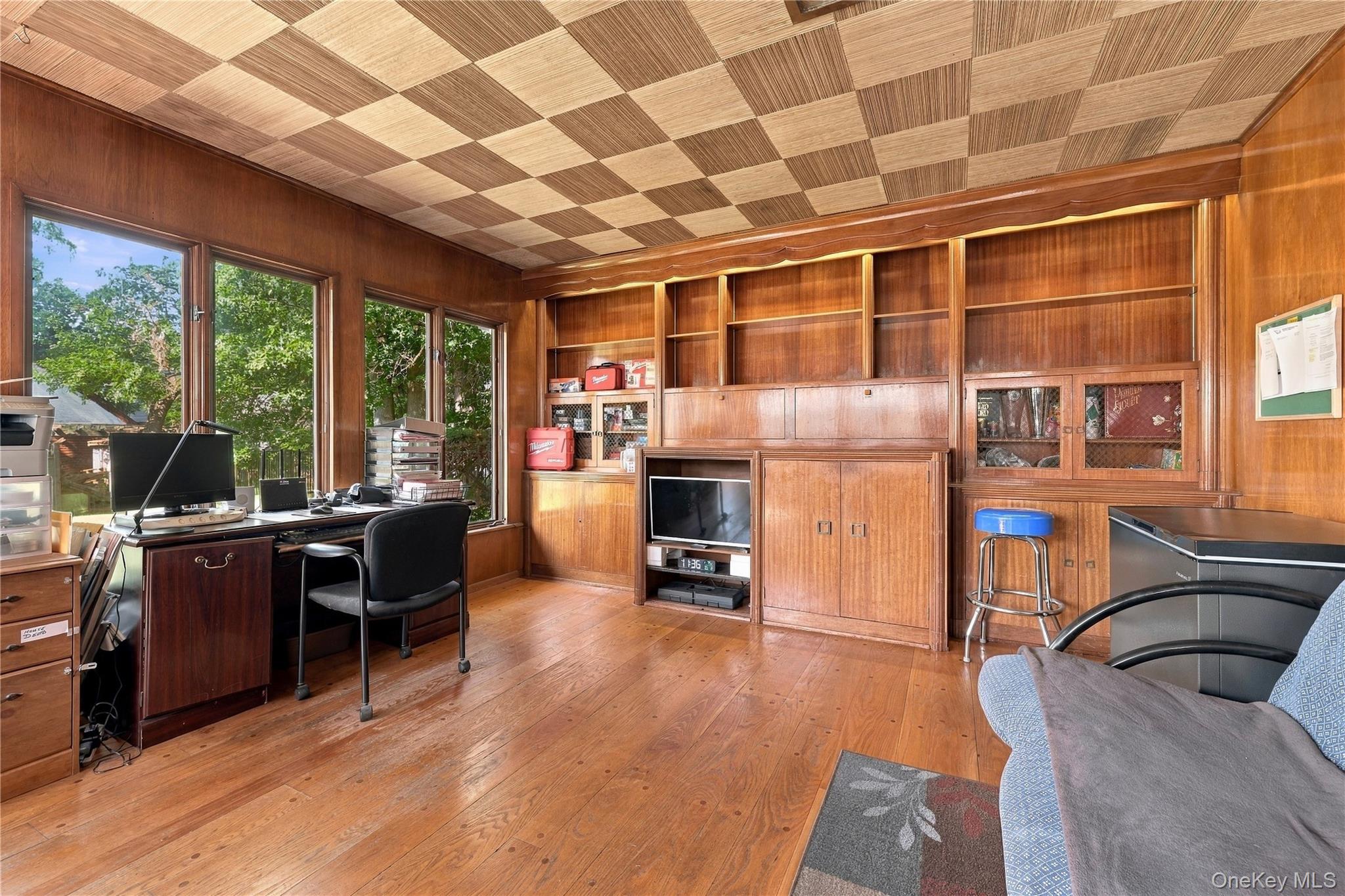 201 Hempstead Avenue – For Sale photo 9