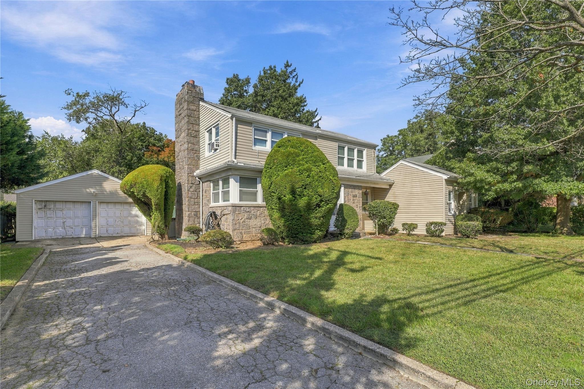 201 Hempstead Avenue – For Sale photo 2
