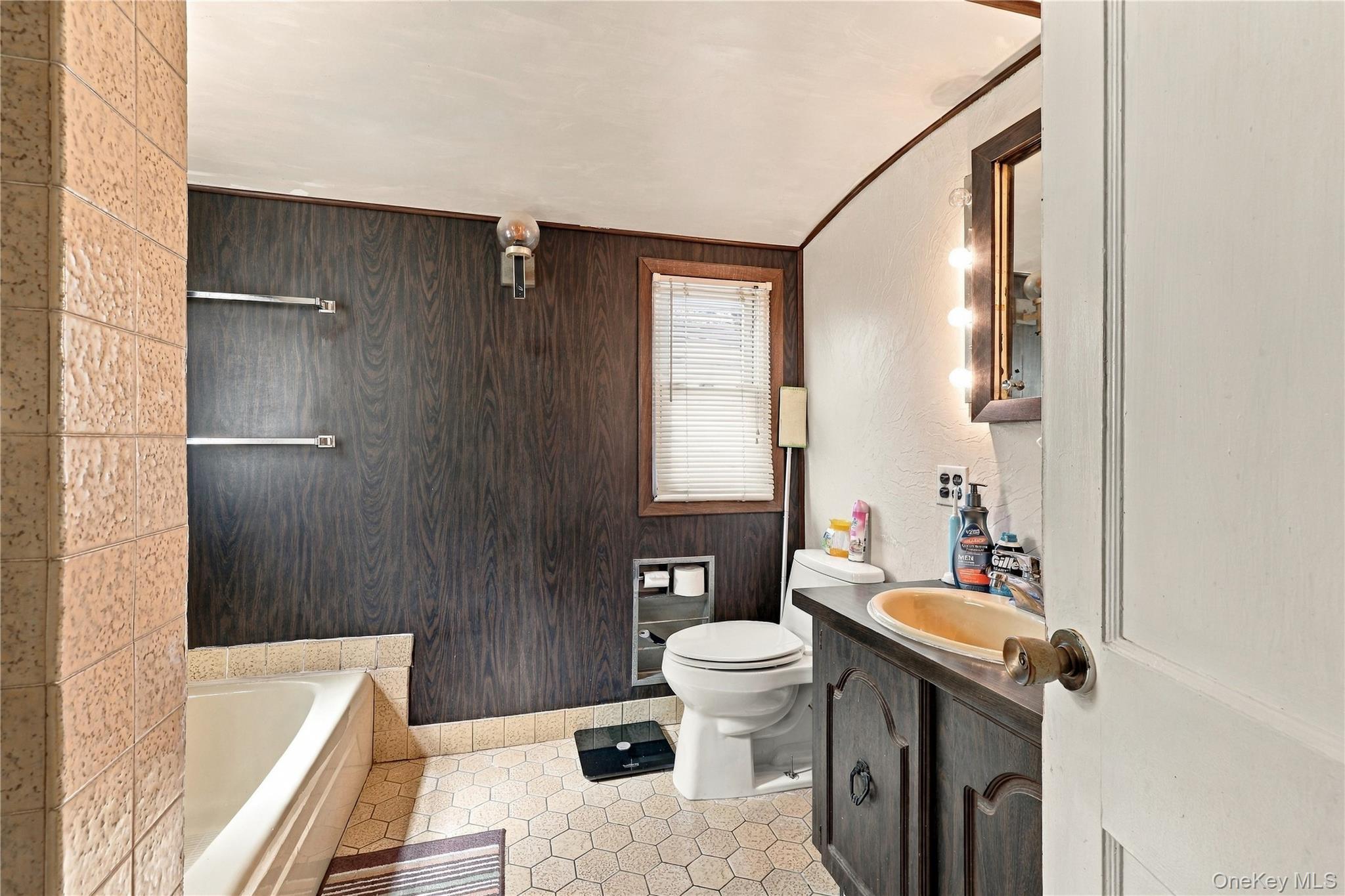 201 Hempstead Avenue – For Sale photo 19