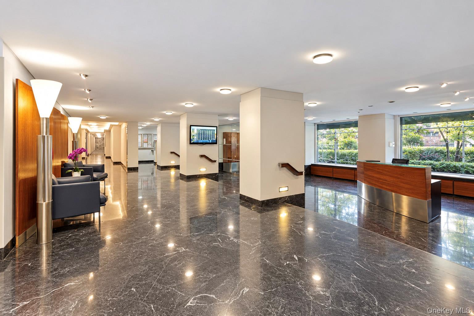 392 Central Park W, Unit 2R photo 4