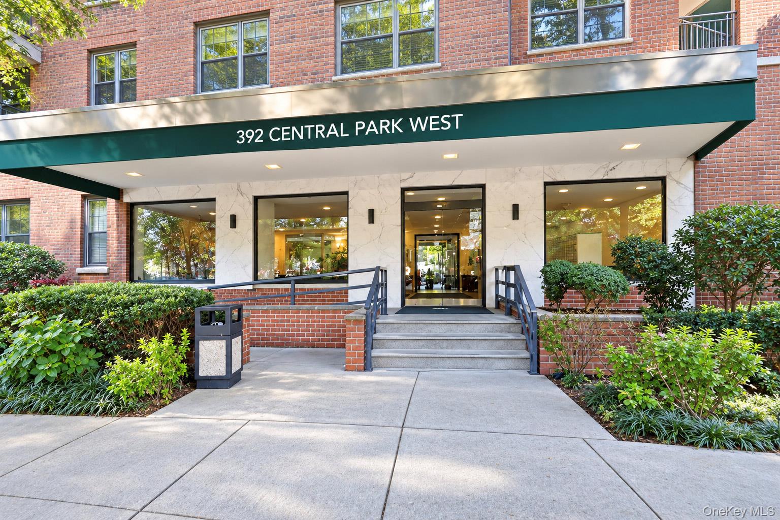 392 Central Park W #2R