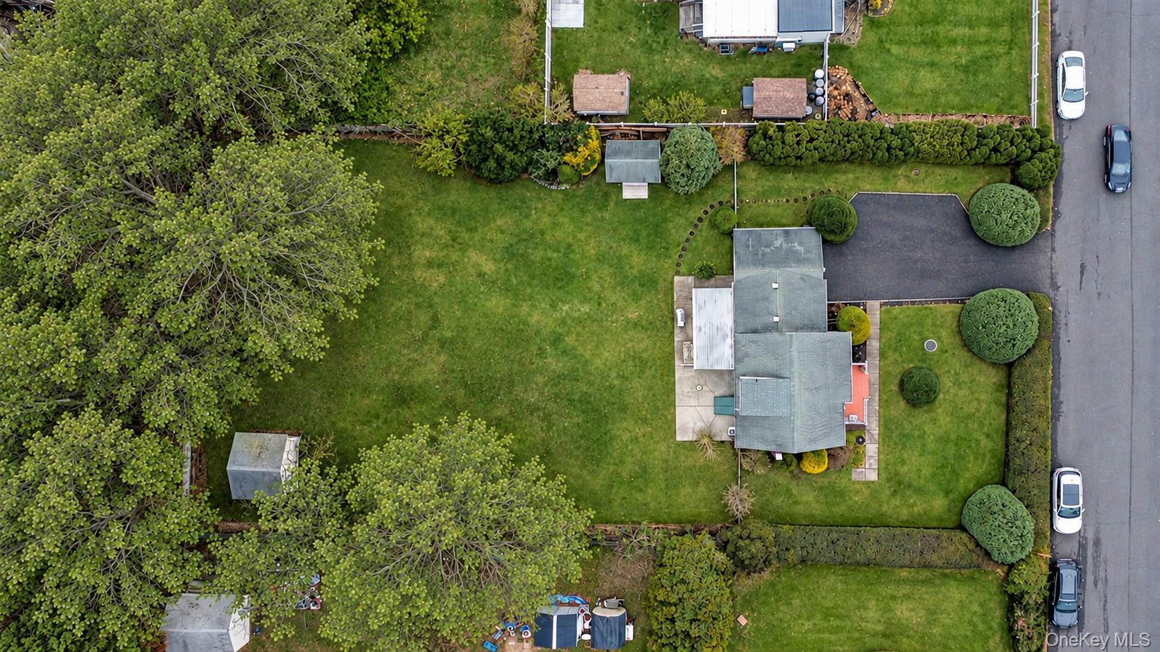218 N Titmus Drive – For Sale photo 2