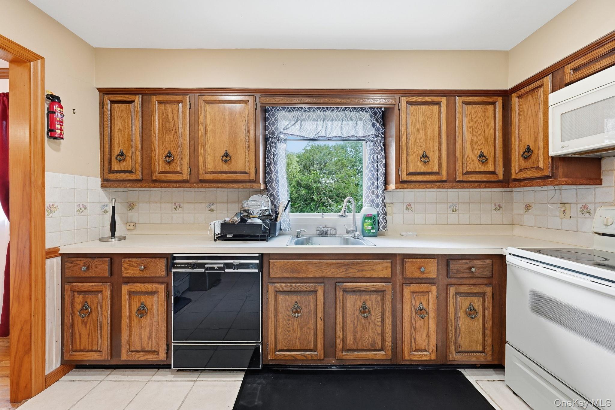 295 Depot Road – For Sale photo 16